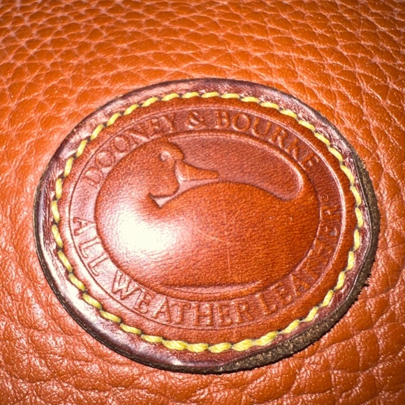 Dooney & Bourke East West Tote All Weather Leather Pebbled British Tan Vintage - Picture 6 of 16